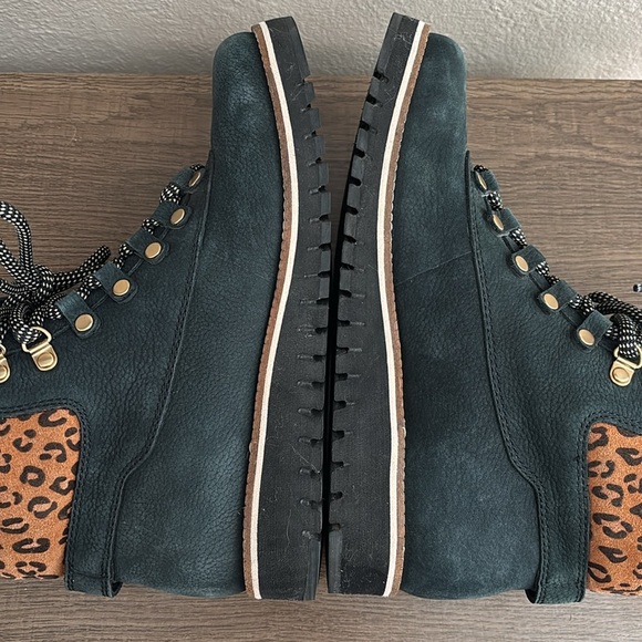 Cole Haan Women's Zerogrand Explorer Hiking Boot Waterproof Black Leopard SZ 7B - Picture 9 of 9